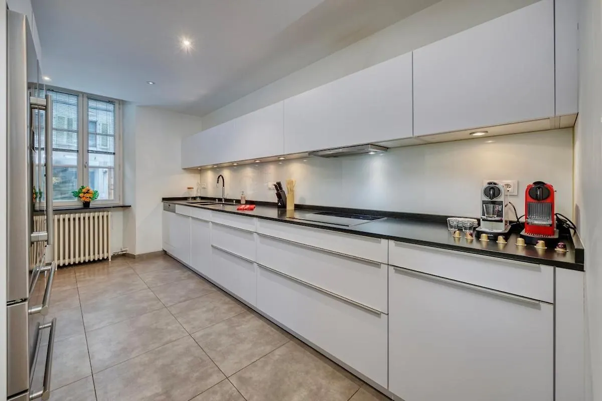 Apartamento Bedroom 2 - Authentic Charm - Coliving Historic House Ferney-Voltaire