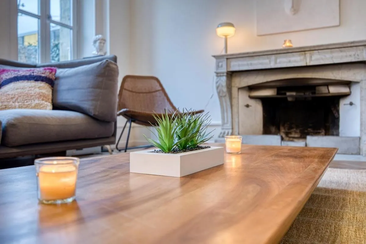 Apartamento Bedroom 2 - Authentic Charm - Coliving Historic House Ferney-Voltaire